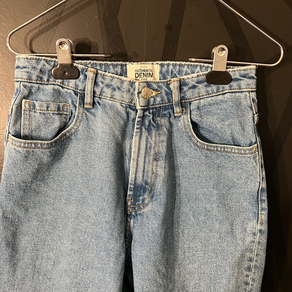Zara 26” vintage classic jeans - Picture 3 of 5